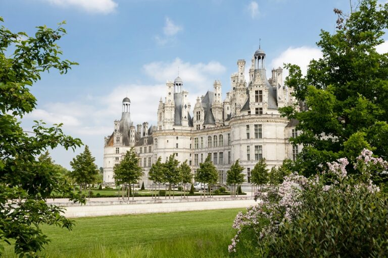 A Guide to Visiting the Loire Valley Castles