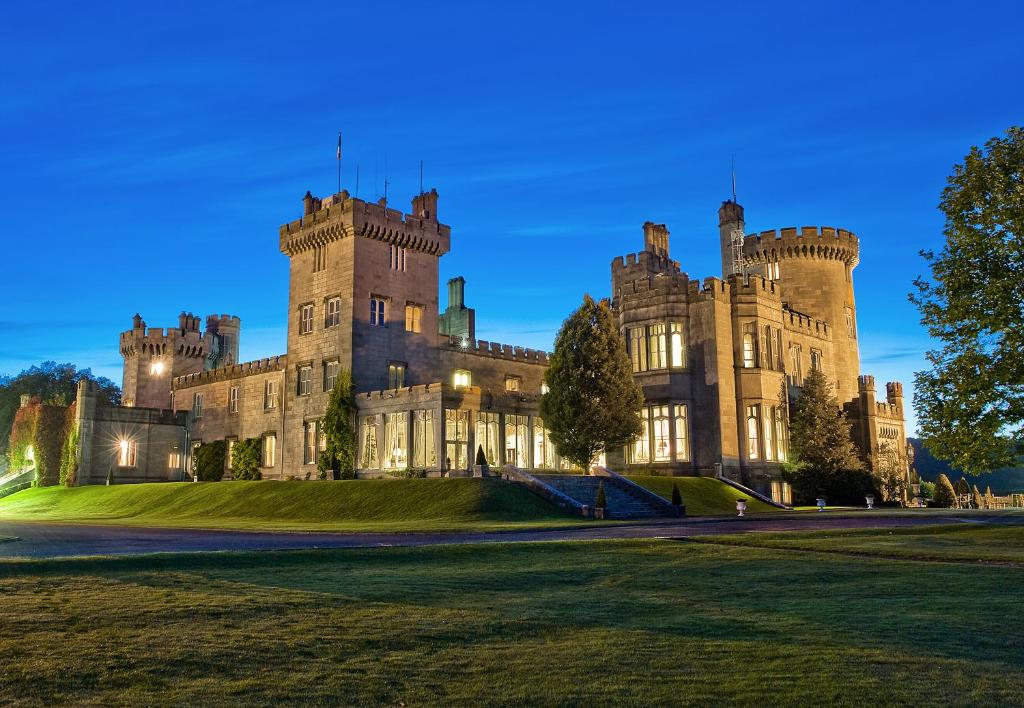 Castle stay at Dromoland Castle in Ireland